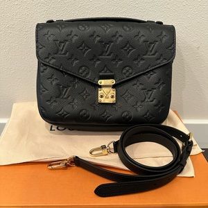 Louis Vuitton Pochette Metis Monogram Empreinte Leather - Like New!